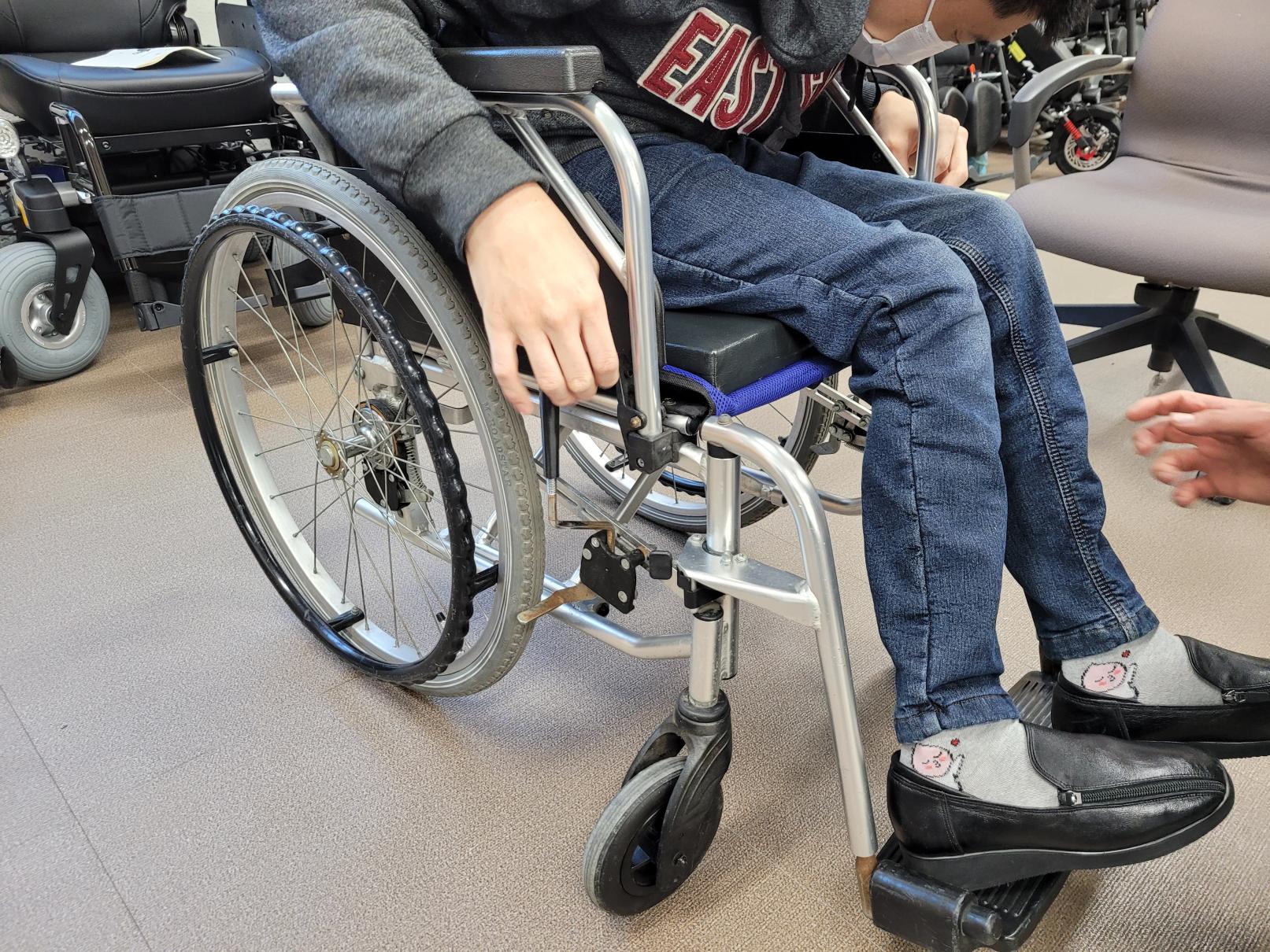 수동휠체어 브레이크 연장대